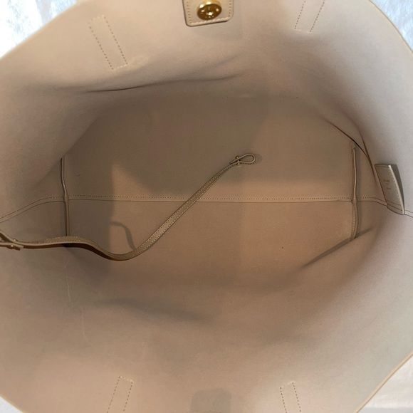 Saint Laurent Taupe Leather Tote - Picture 9 of 13